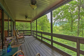Charming Murphy House with 2 Decks Near Trails!